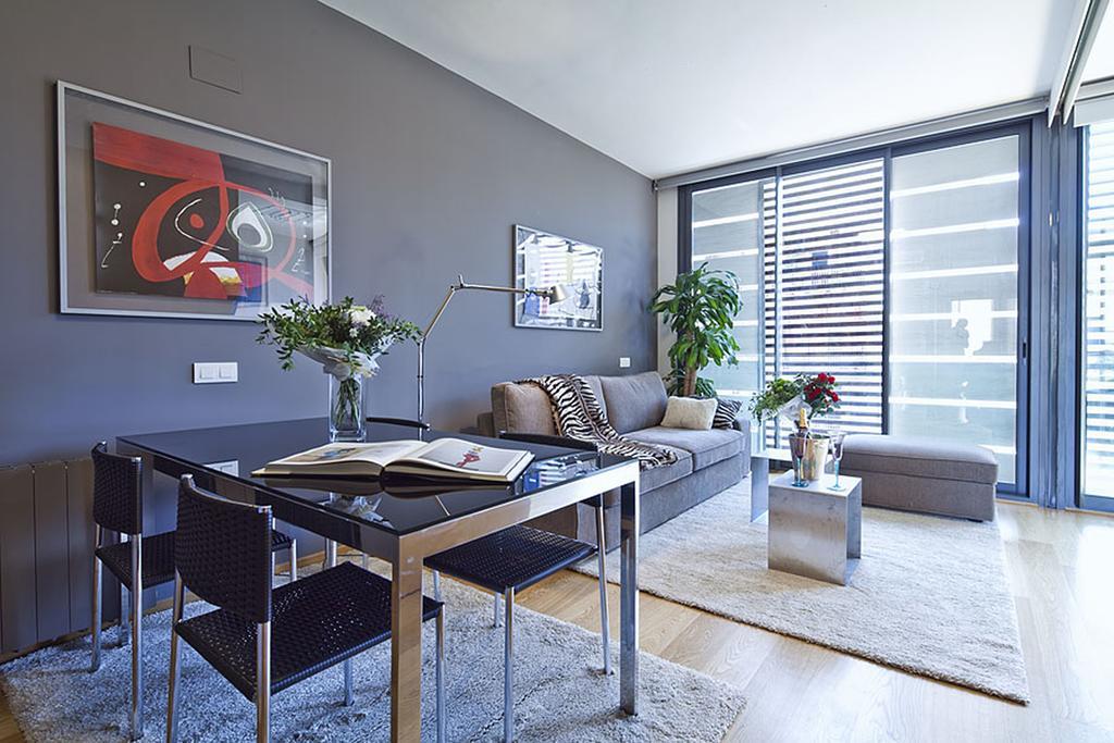 Apartment Barcelona Rentals - Pool Terrace In City Center Kültér fotó