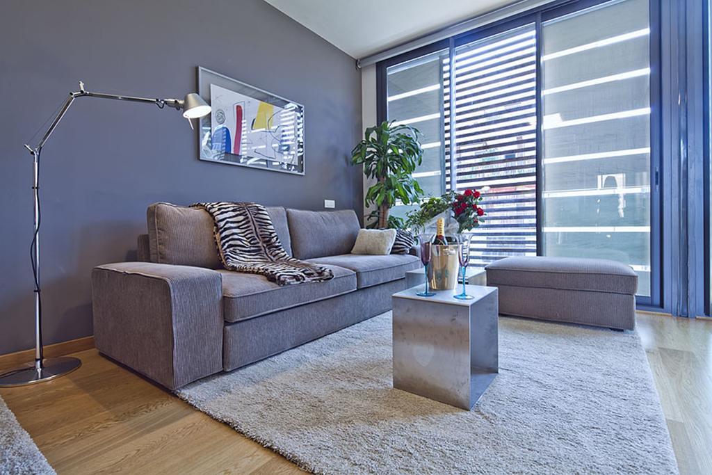 Apartment Barcelona Rentals - Pool Terrace In City Center Kültér fotó