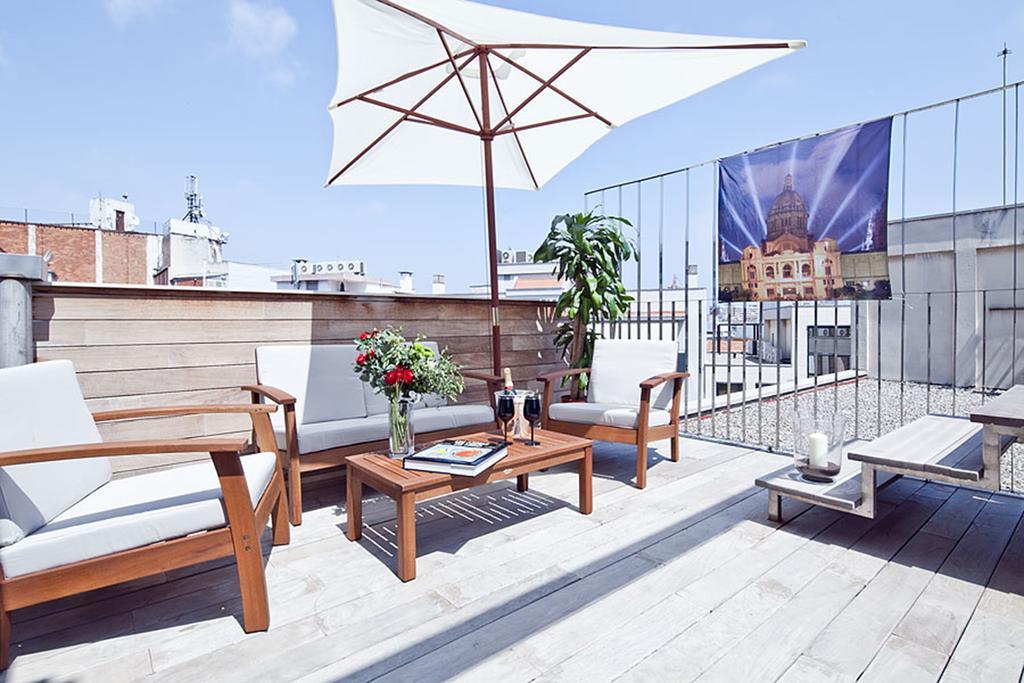 Apartment Barcelona Rentals - Pool Terrace In City Center Kültér fotó