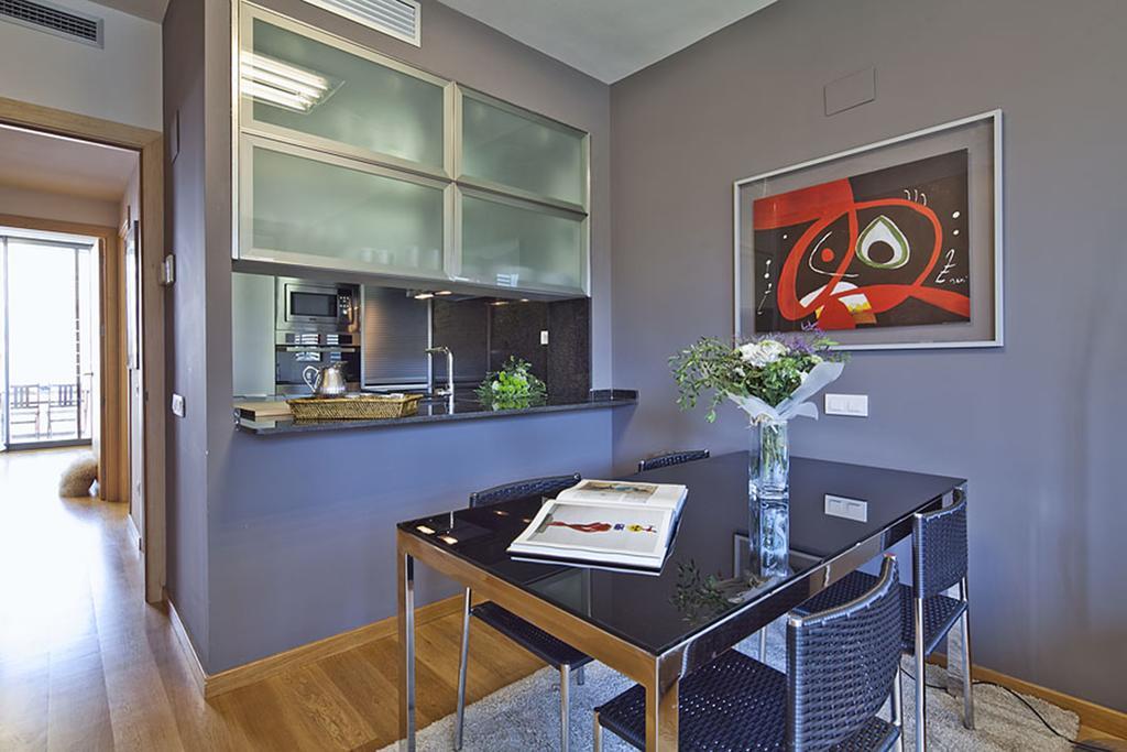 Apartment Barcelona Rentals - Pool Terrace In City Center Kültér fotó